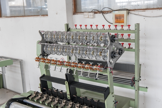 Goodfore Jacquard Webbing Loom Dwukrotna warstwa Igła Loom Ribbon Loom Maszyna do szycia